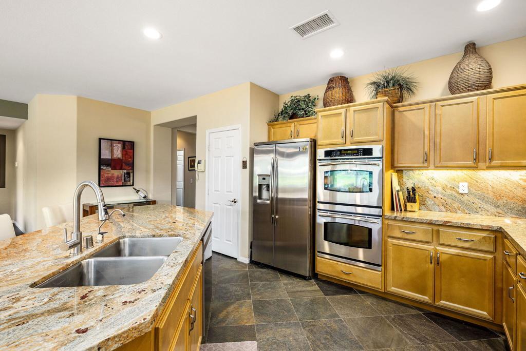 81945 Golden Star Way