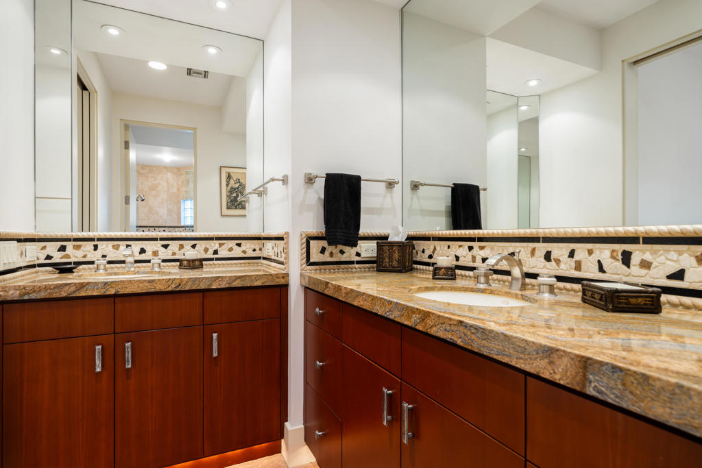 950 Andreas Canyon Drive