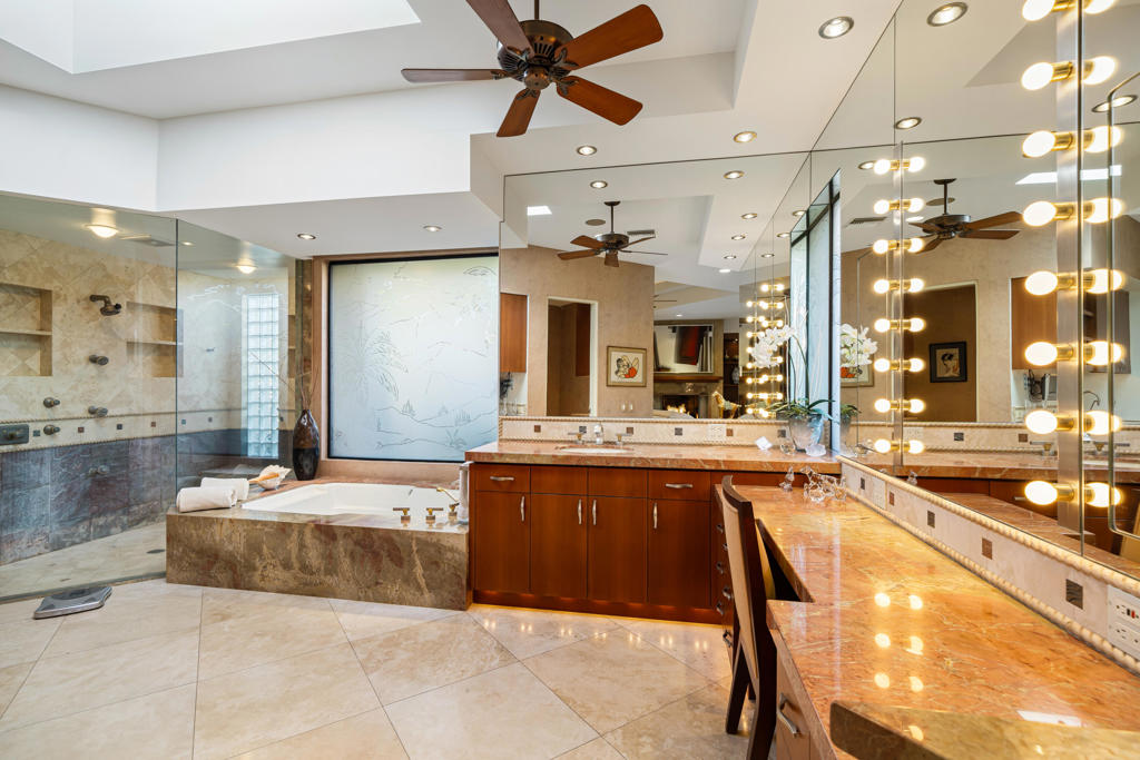 950 Andreas Canyon Drive