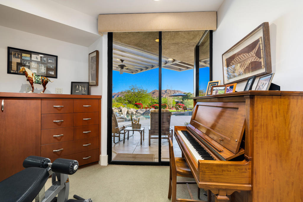 950 Andreas Canyon Drive