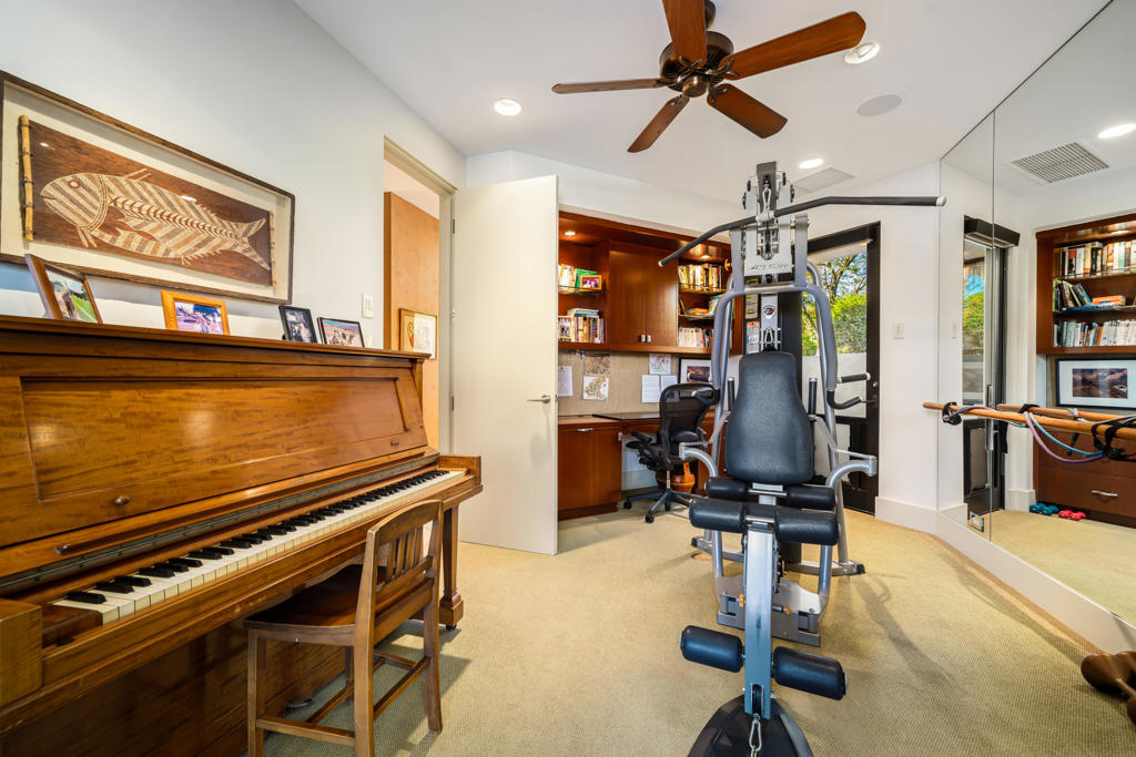 950 Andreas Canyon Drive