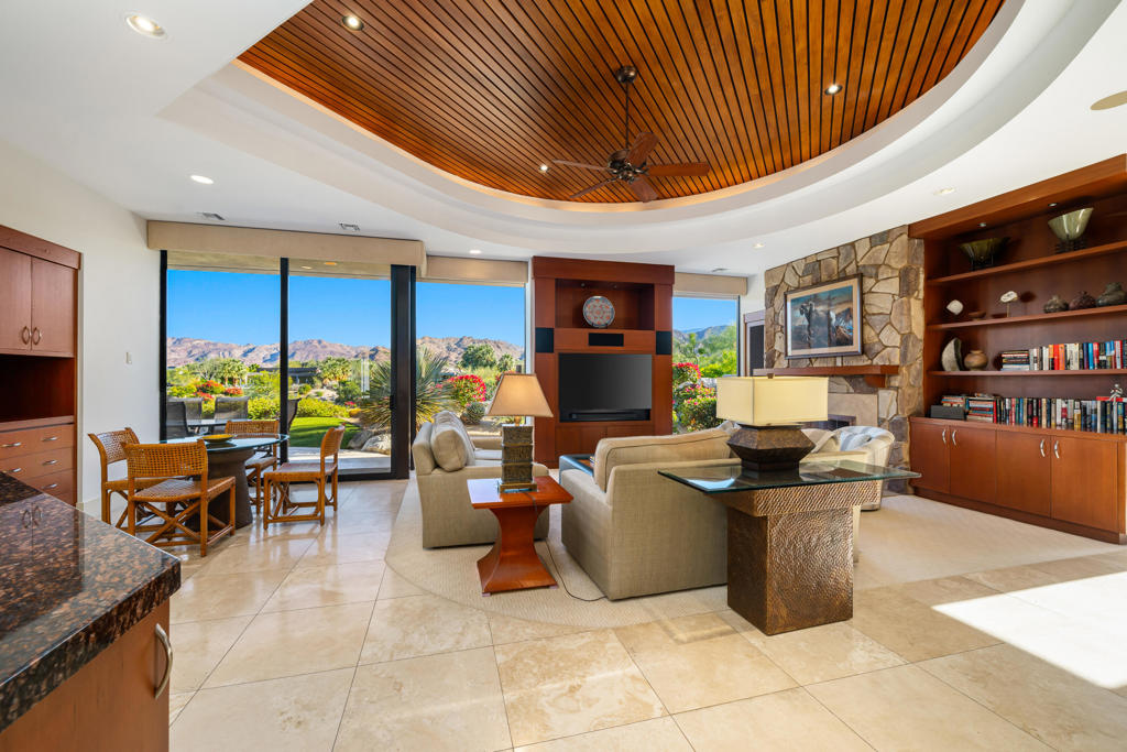 950 Andreas Canyon Drive