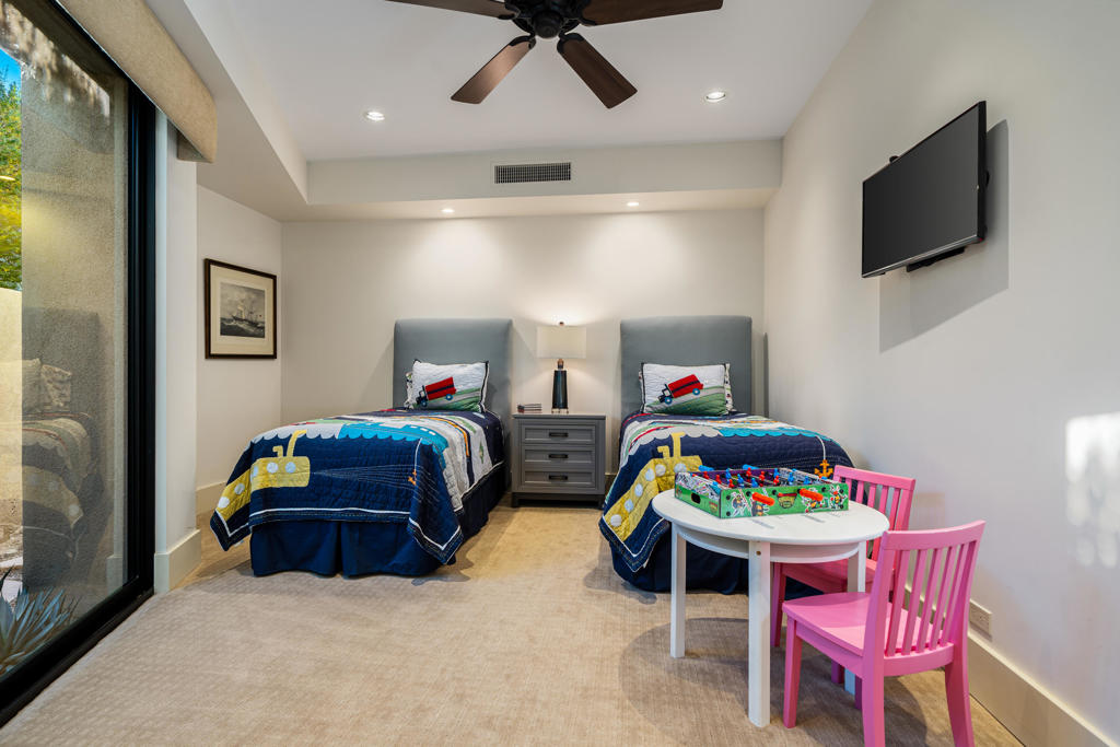 950 Andreas Canyon Drive