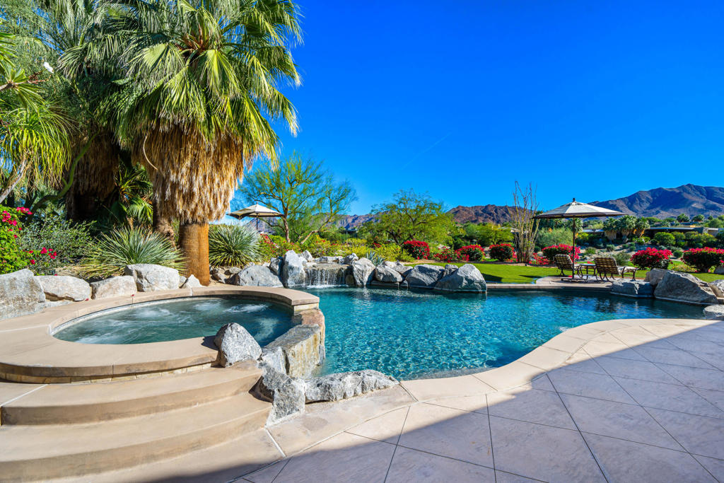 950 Andreas Canyon Drive