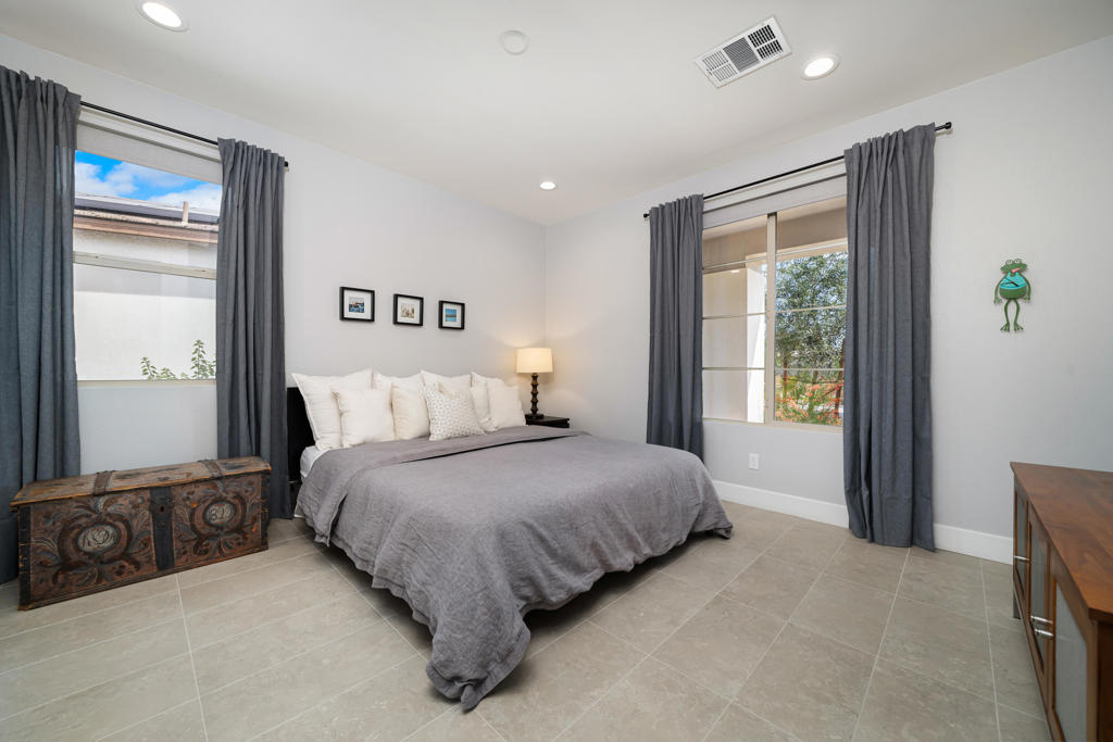 51315 Pinnacle Vista Drive