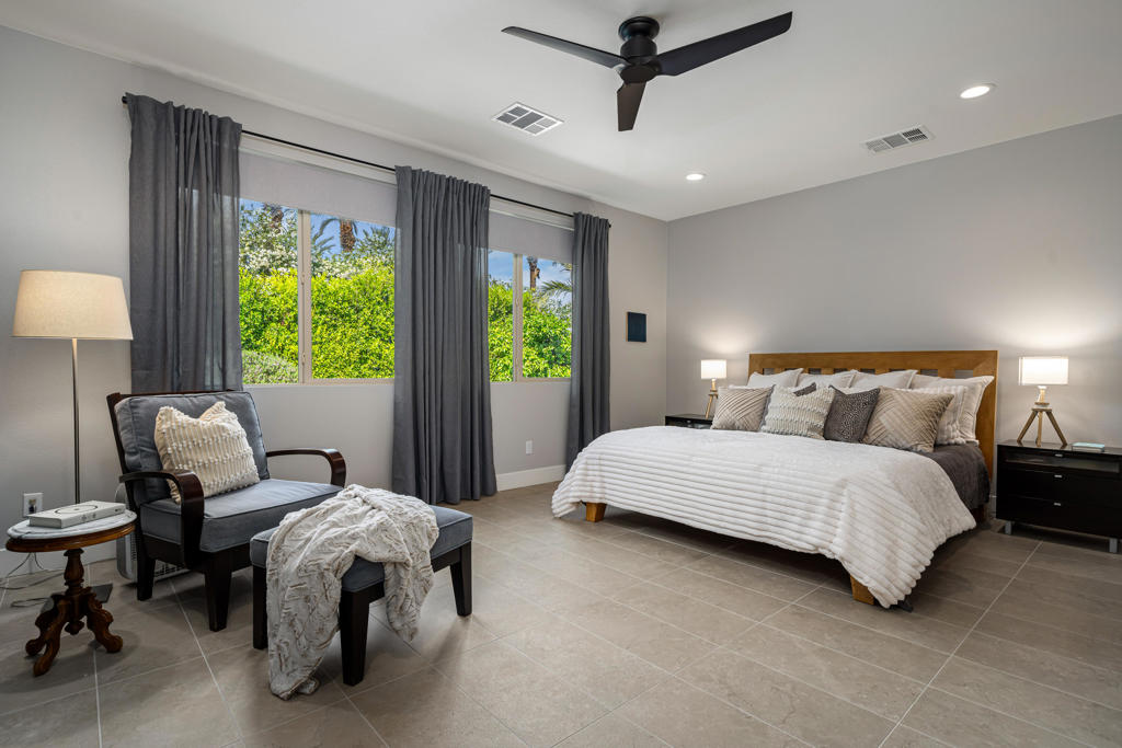 51315 Pinnacle Vista Drive