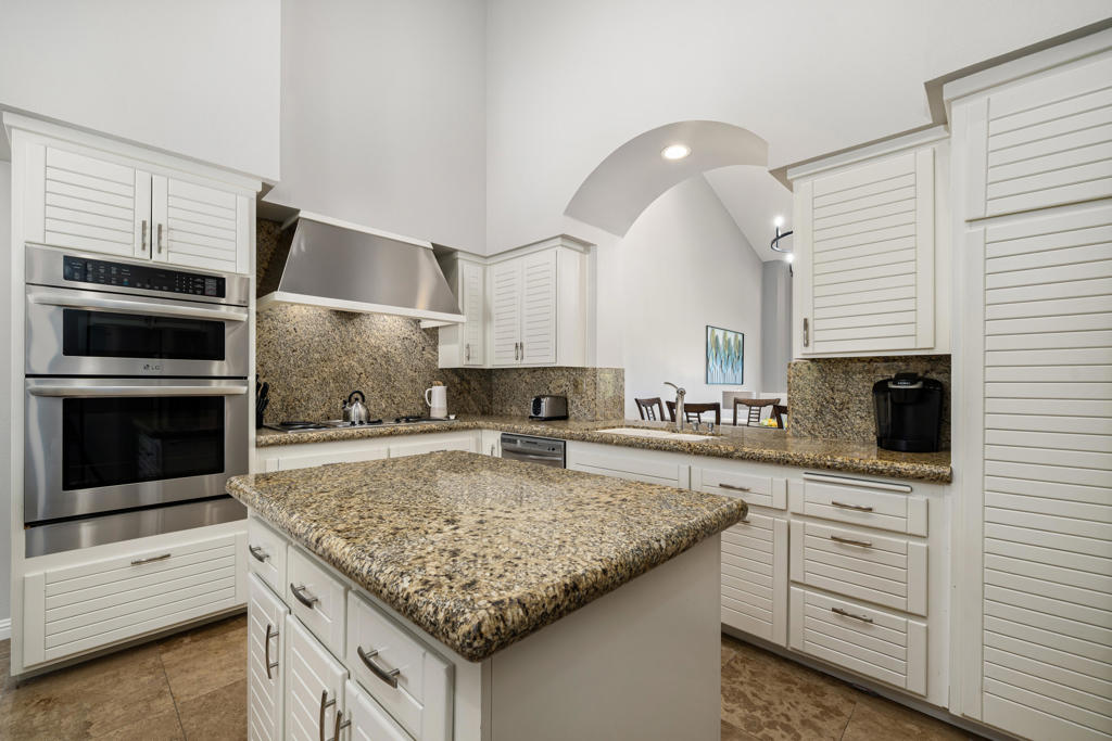 55395 Southern Hills
