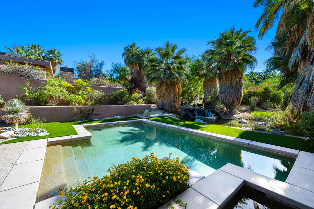 1134 Lake Vista