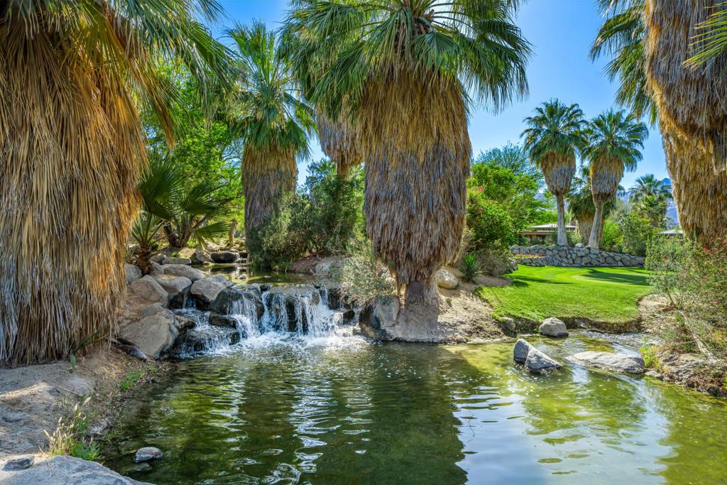 1134 Lake Vista
