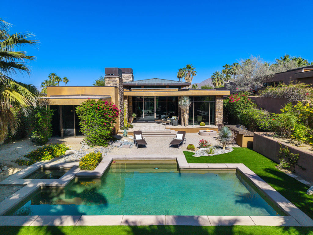 1134 Lake Vista