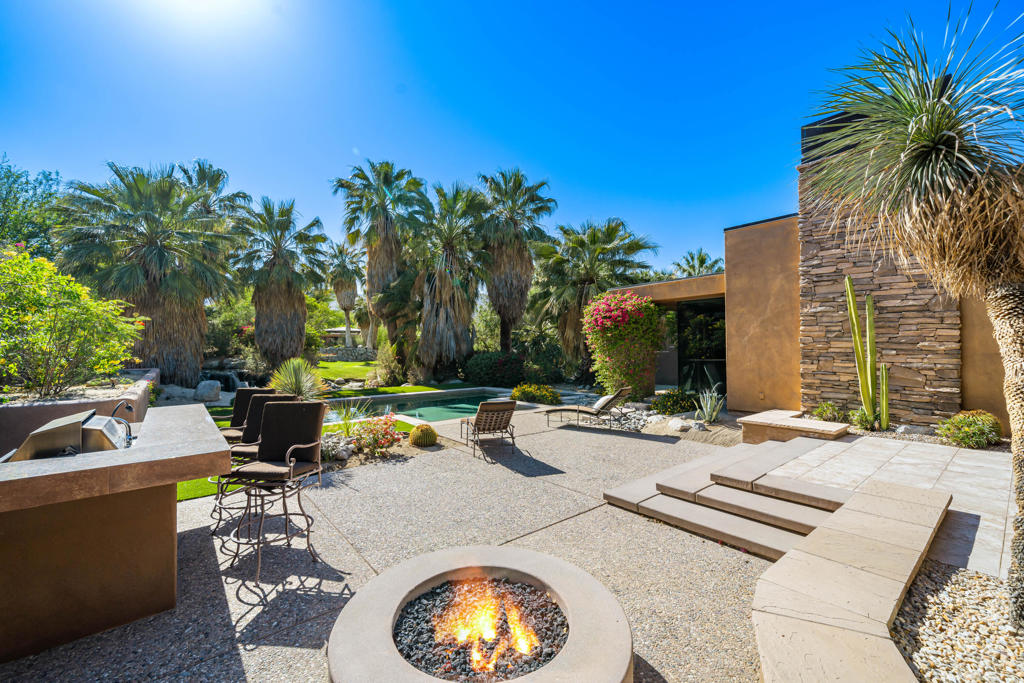 1134 Lake Vista