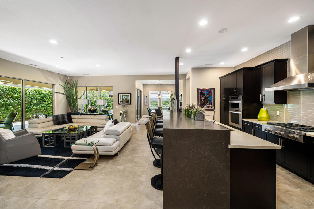 82886 Pembroke Lane