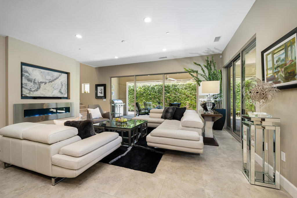 82886 Pembroke Lane