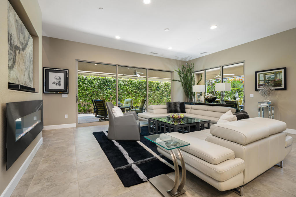 82886 Pembroke Lane