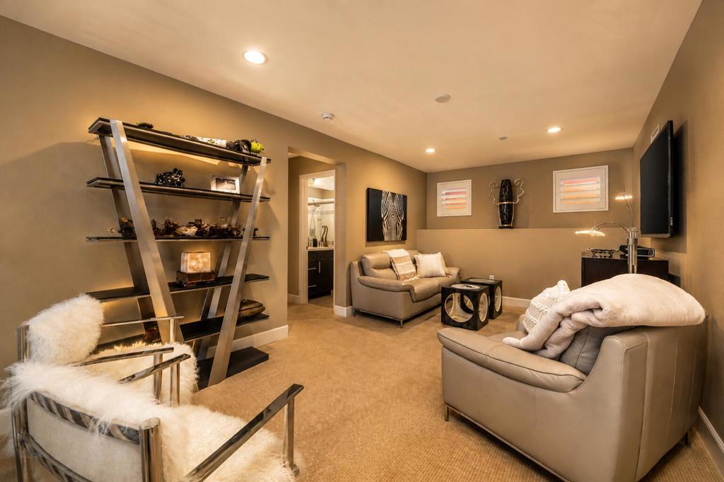 82886 Pembroke Lane
