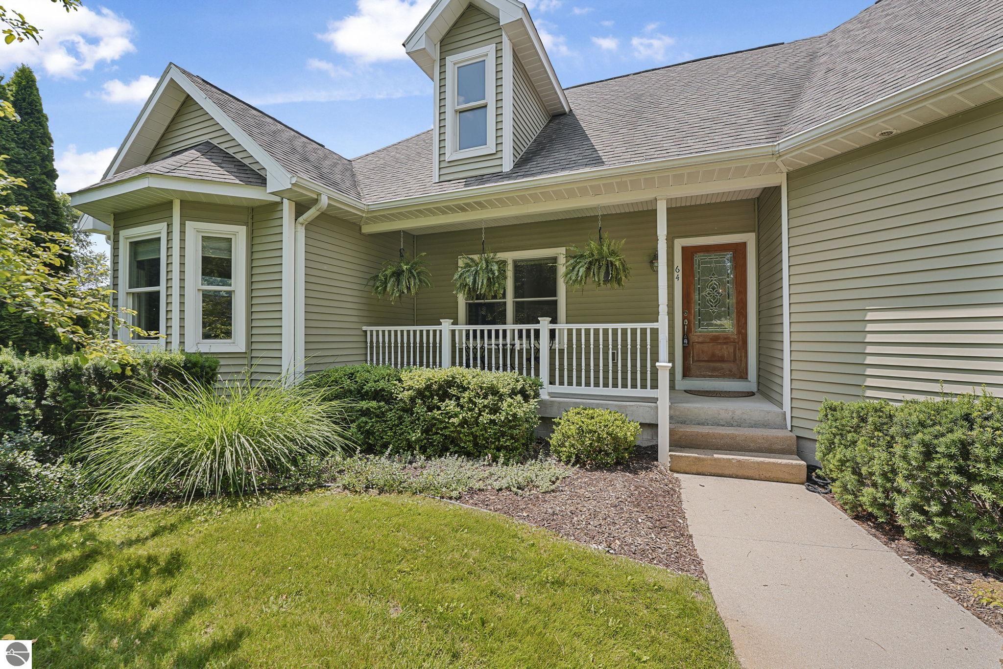 64 Cinnamon Lane