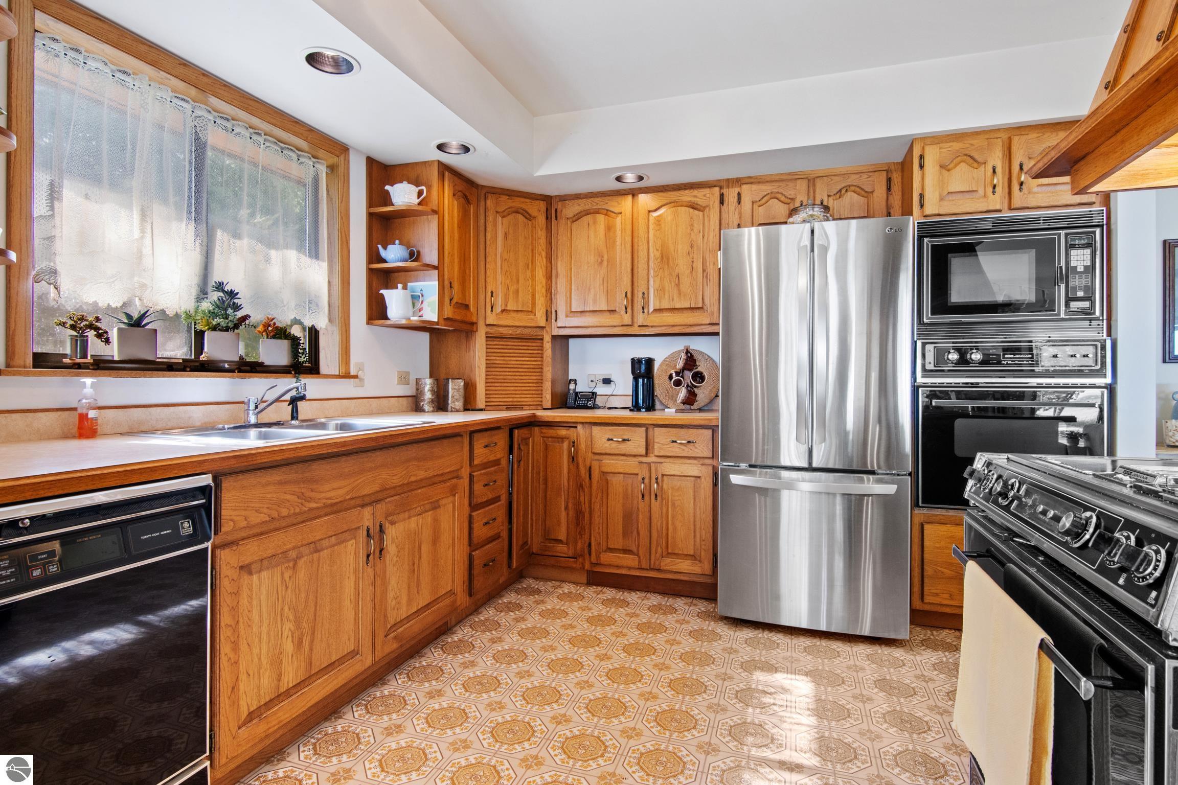 3846 Lee Point Road