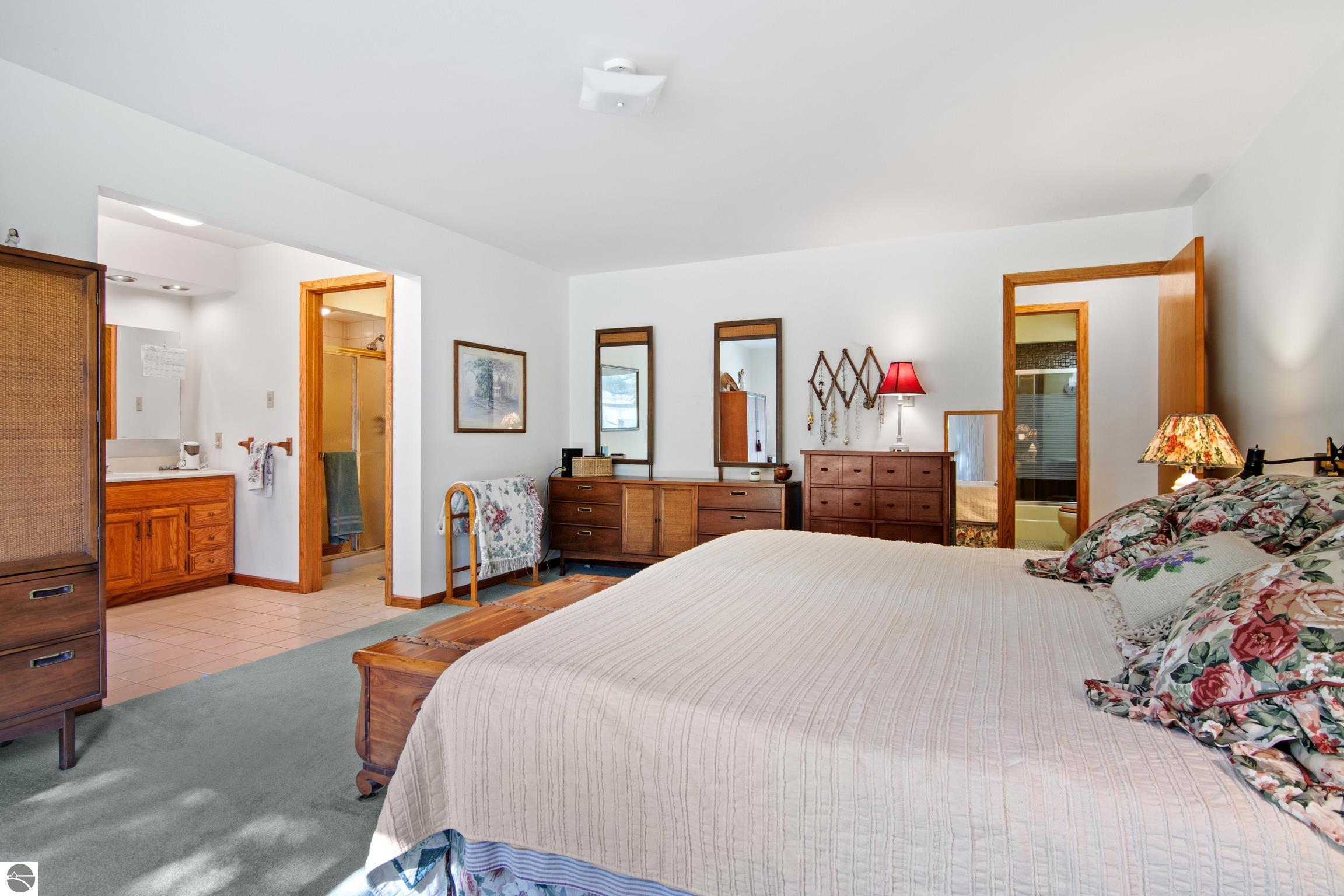 3846 Lee Point Road