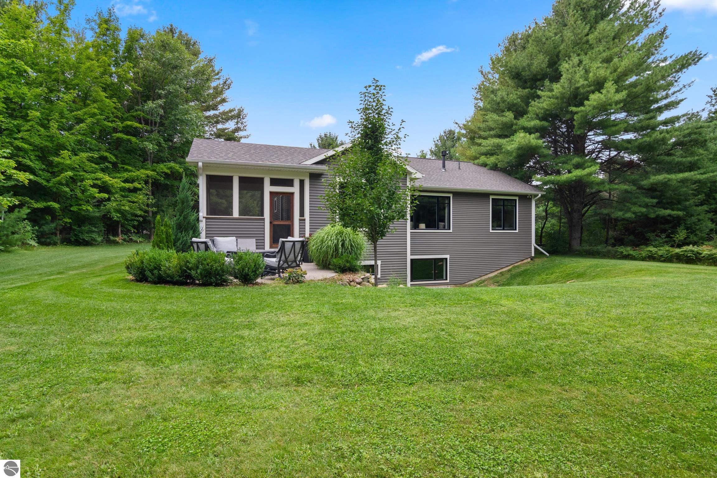 4694 Church Road