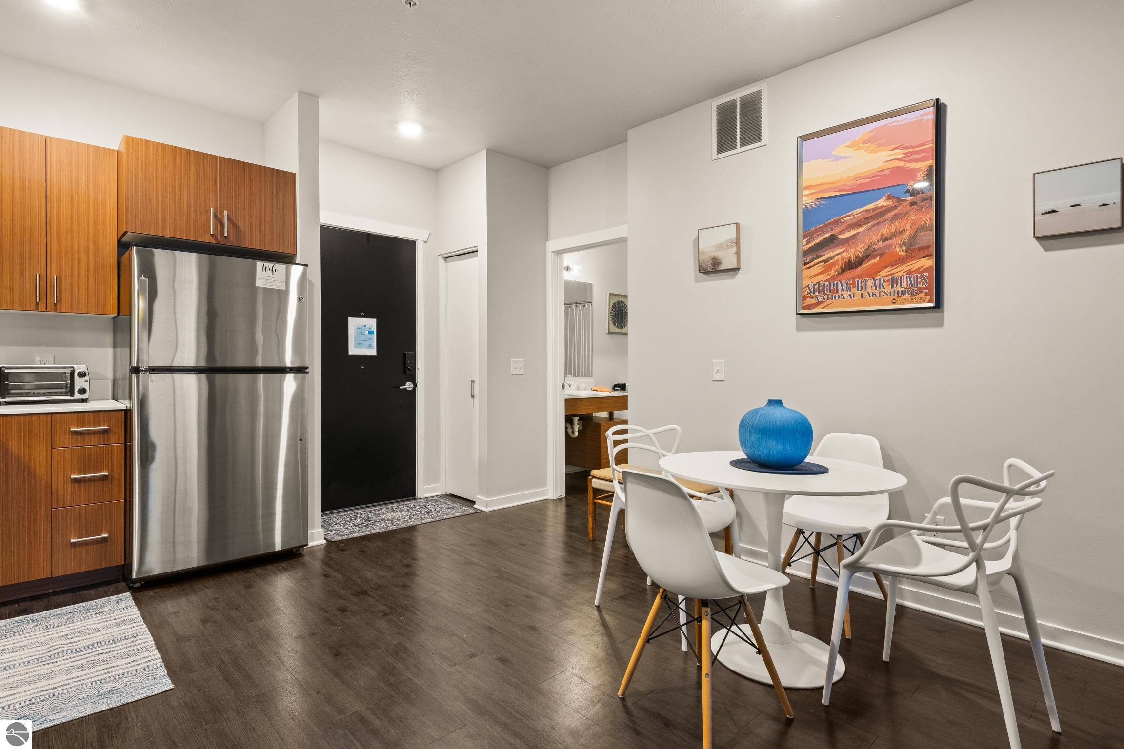 630 Garfield Avenue # 212