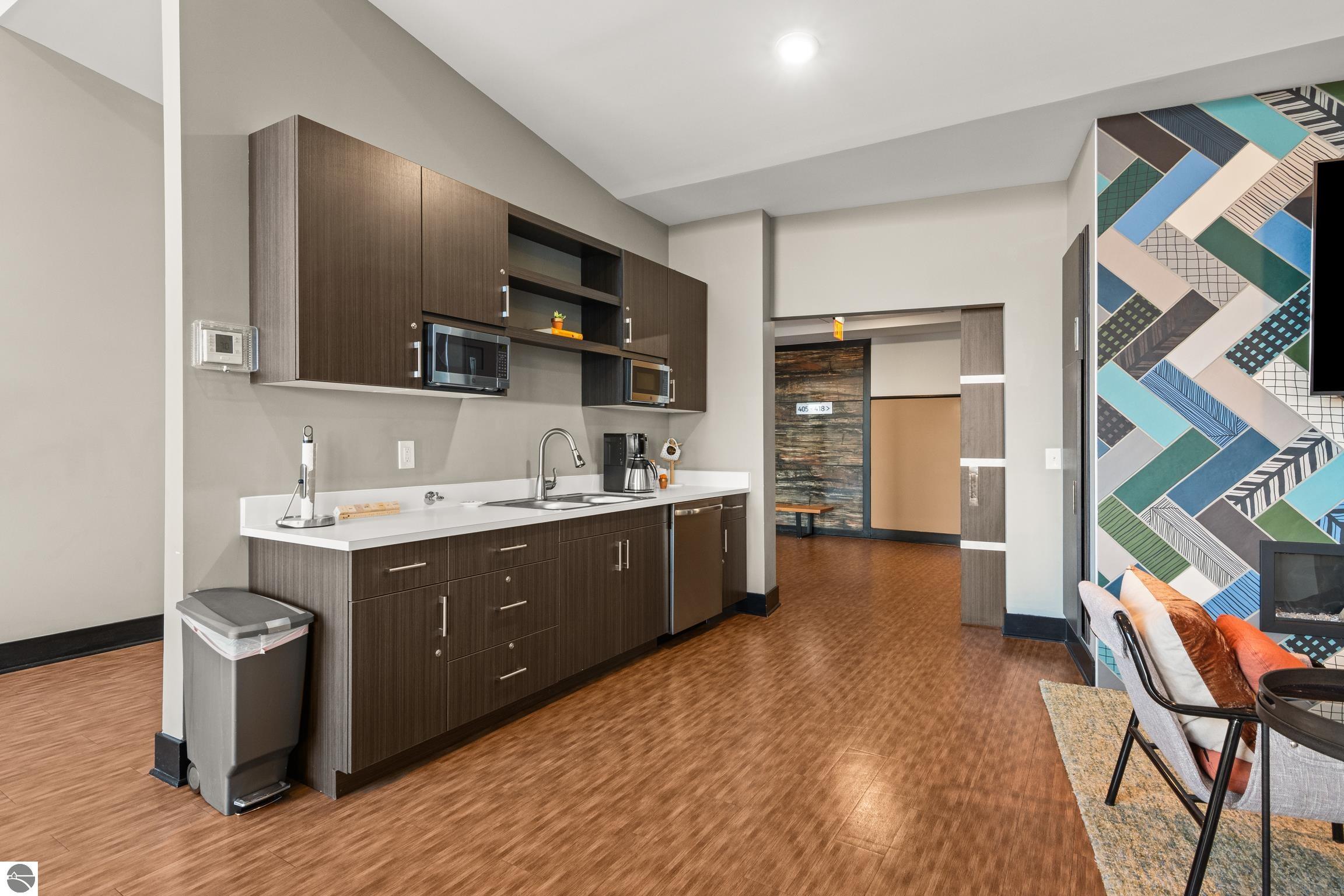 630 Garfield Avenue # 212