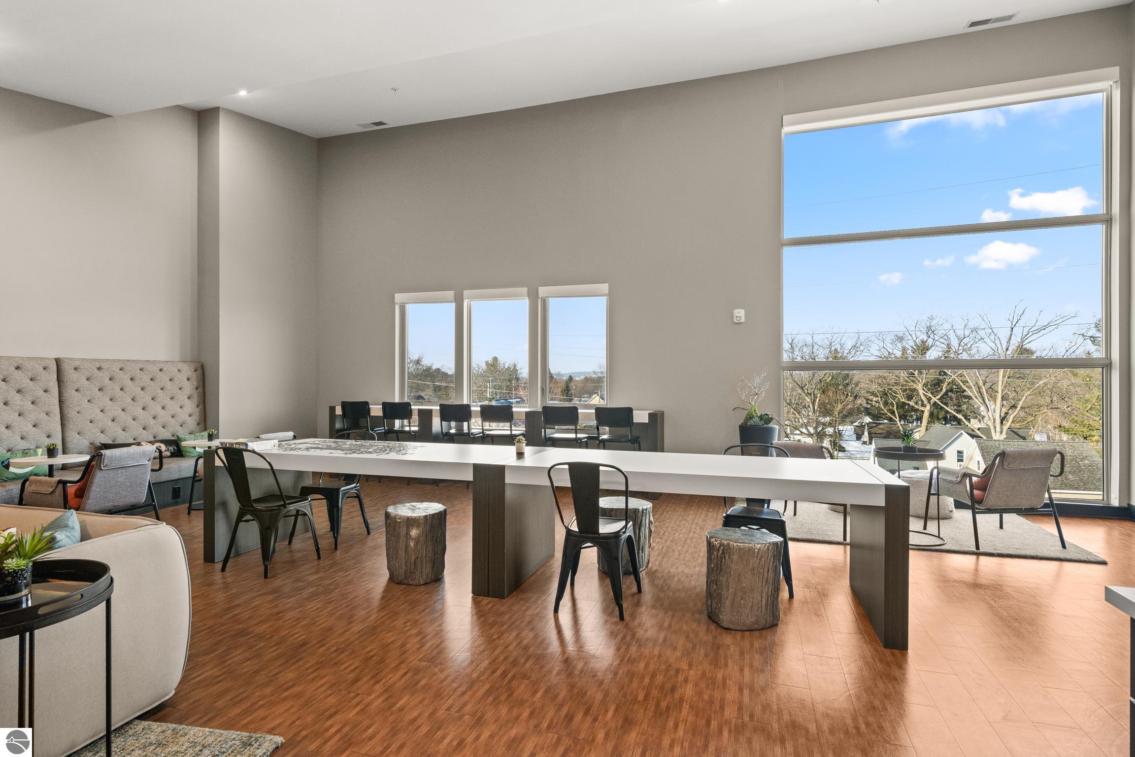 630 Garfield Avenue # 212