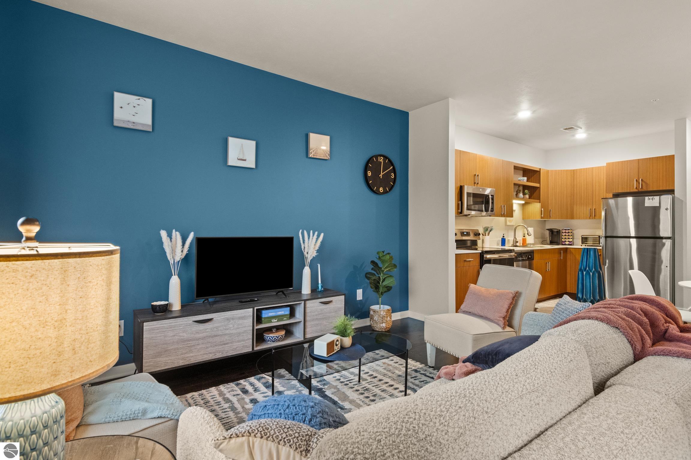 630 Garfield Avenue # 212