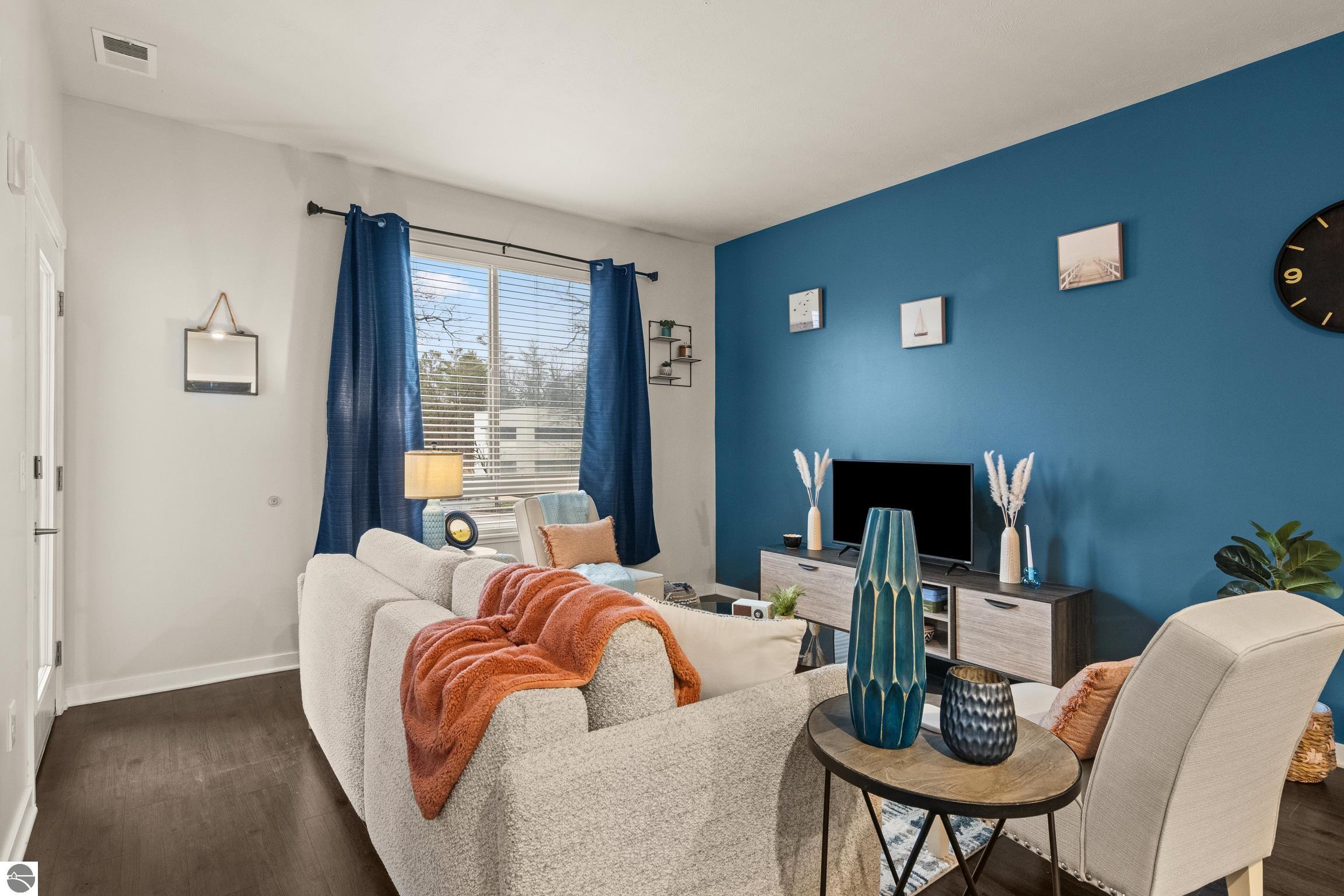 630 Garfield Avenue # 212