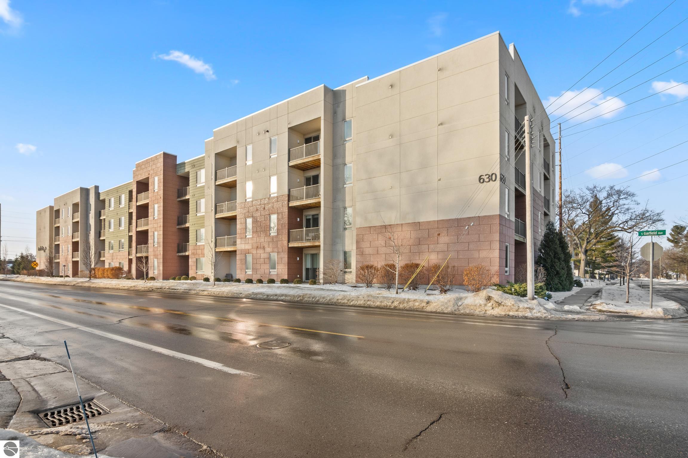 630 Garfield Avenue # 212