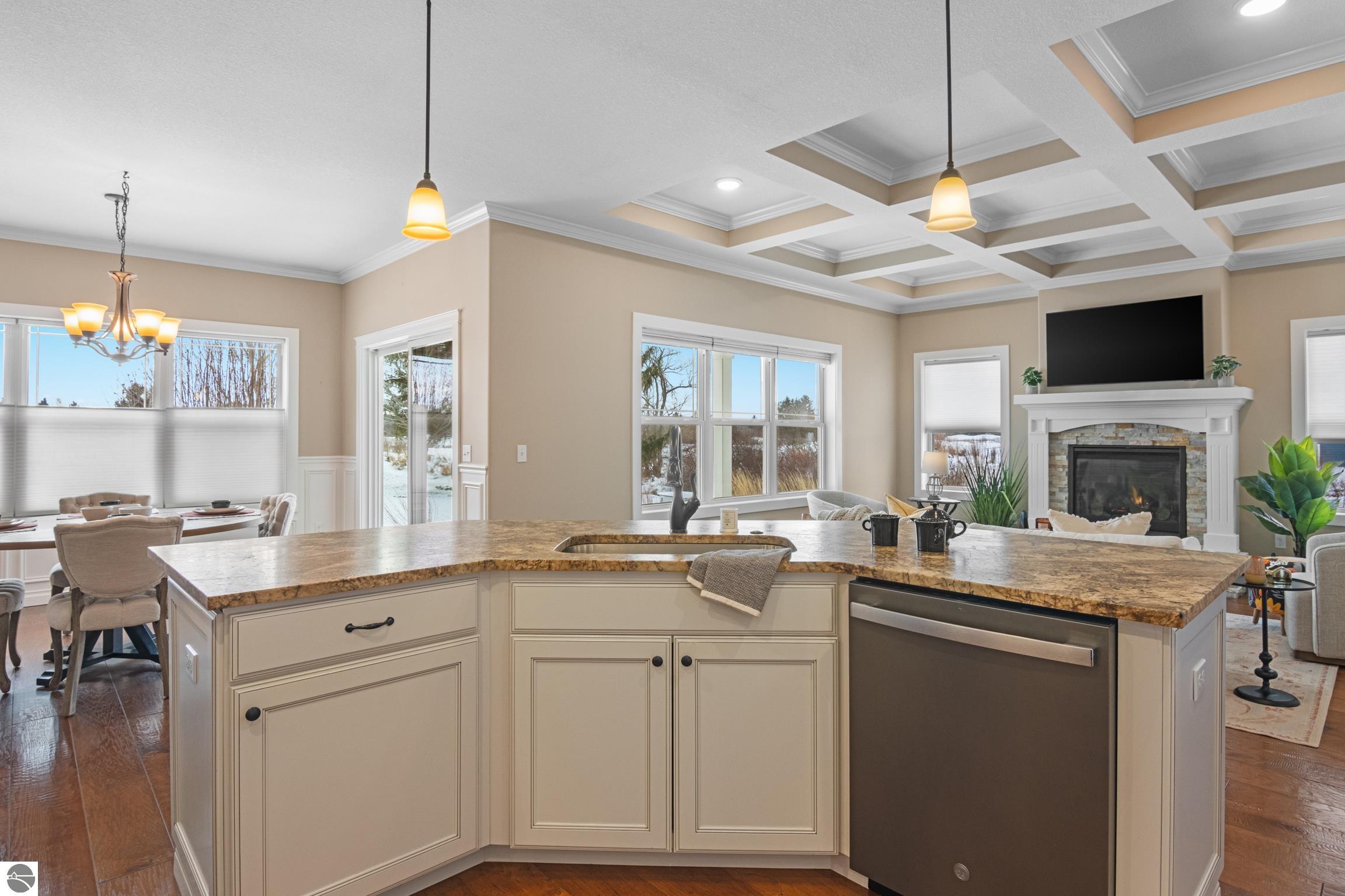 5200 Arrowhead Circle