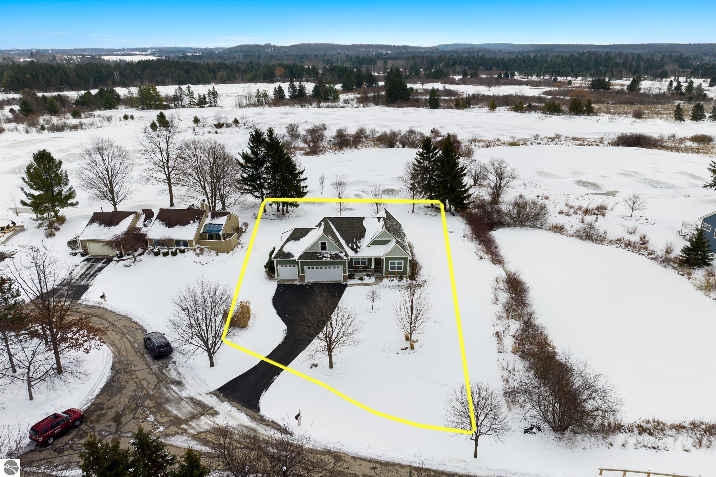 5200 Arrowhead Circle