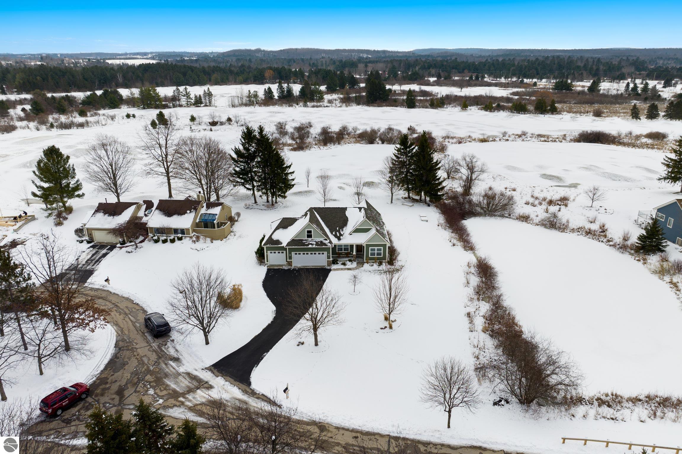 5200 Arrowhead Circle