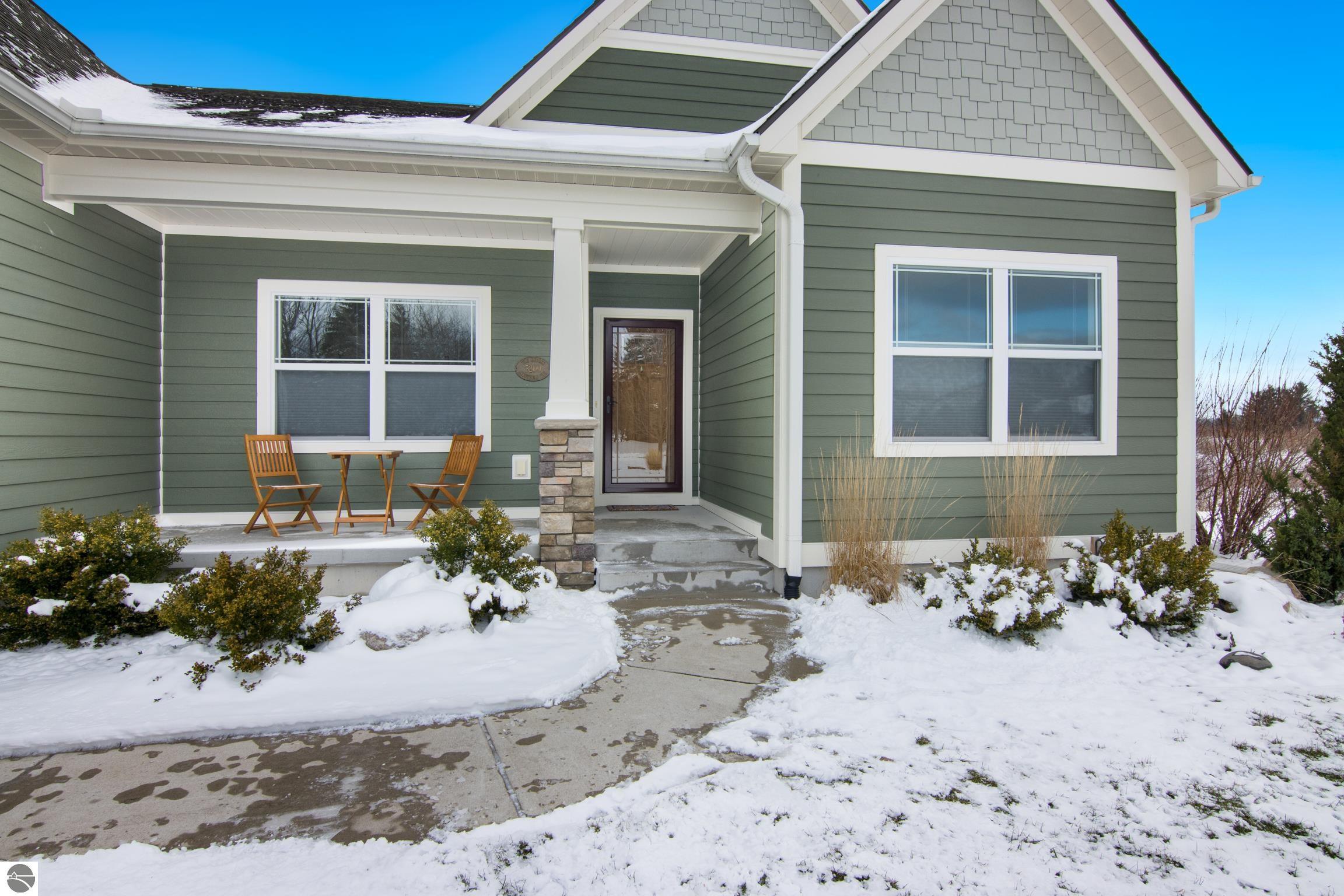 5200 Arrowhead Circle