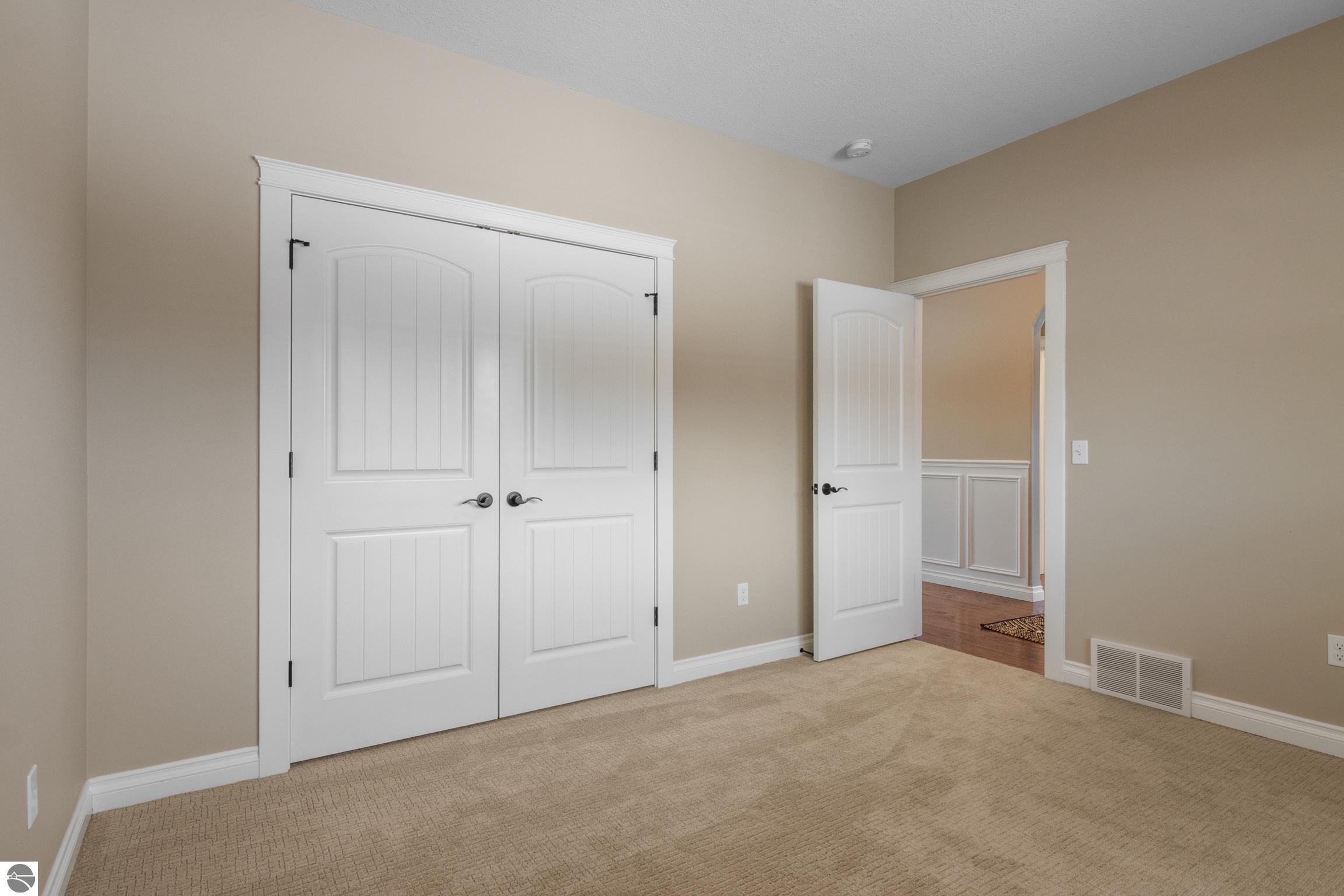 5200 Arrowhead Circle