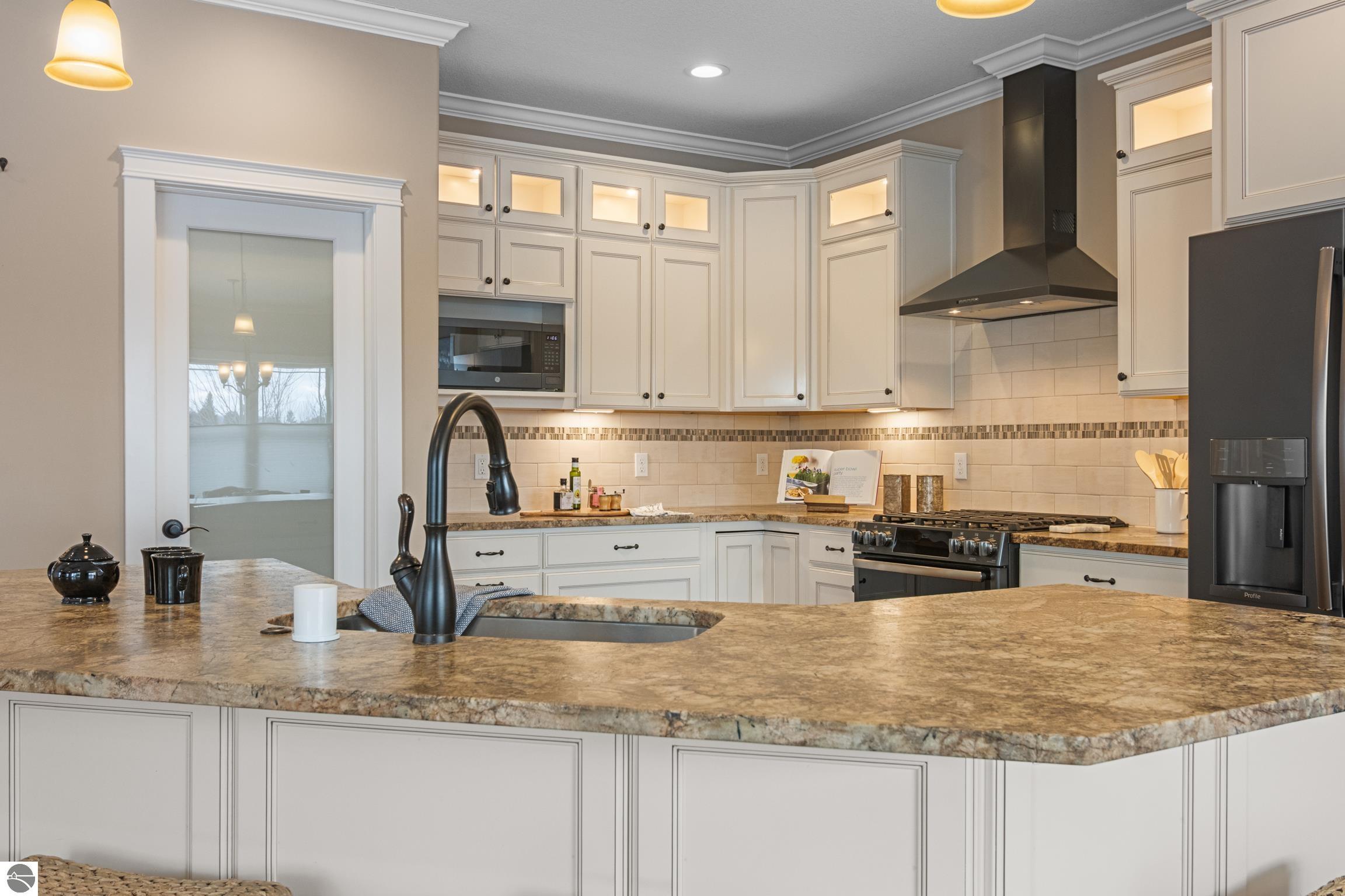 5200 Arrowhead Circle