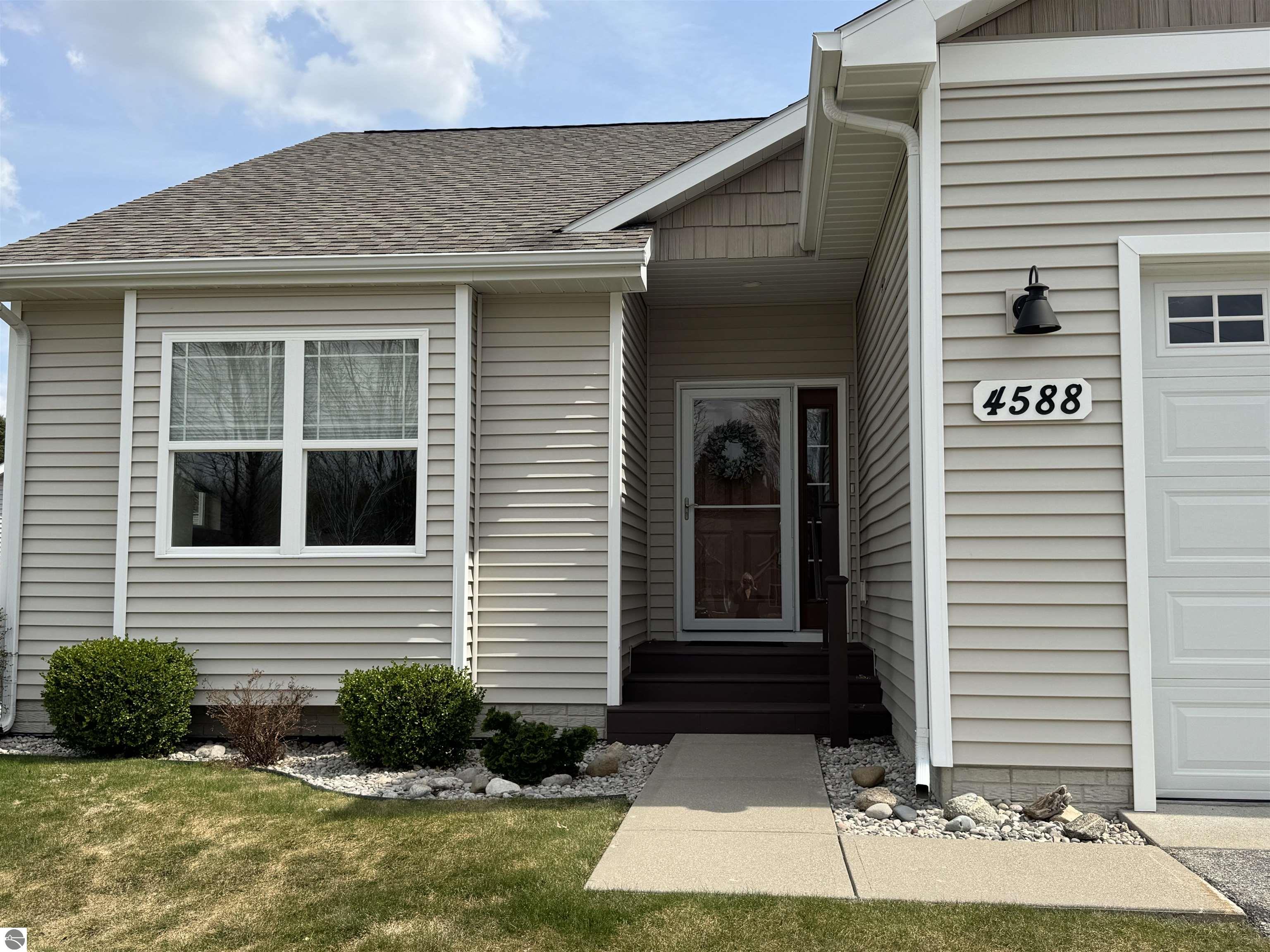 4588 Kodiak Drive