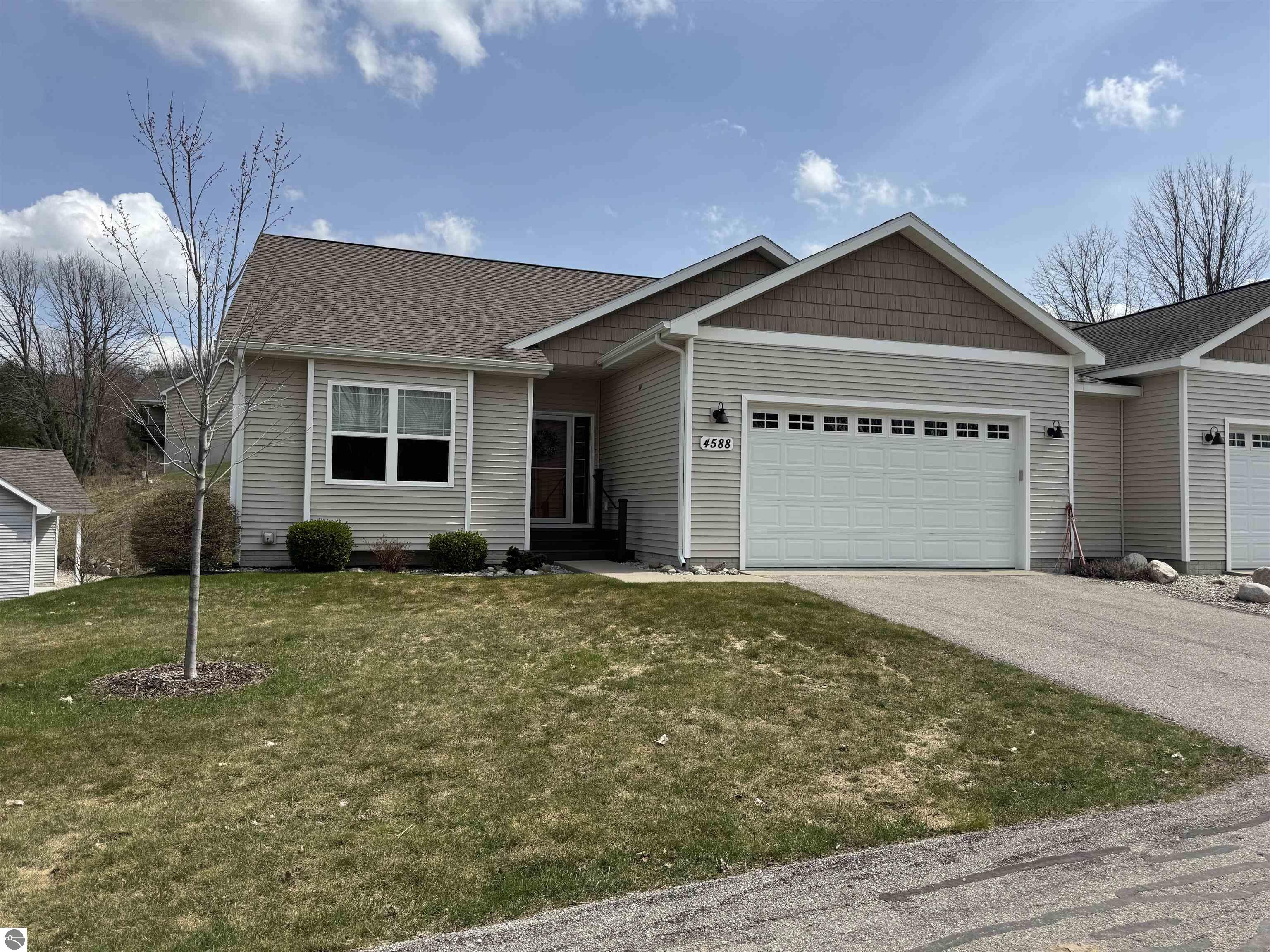 4588 Kodiak Drive