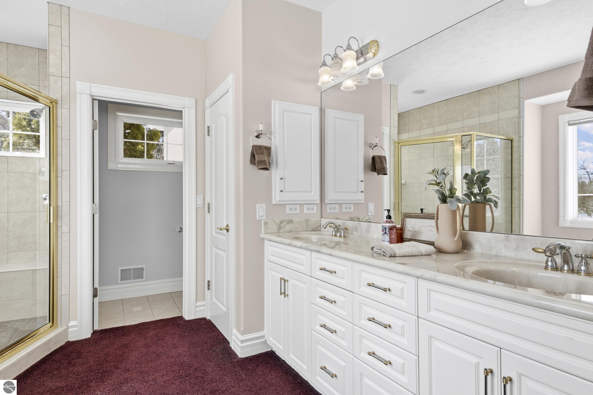 5002 Arrowhead Circle