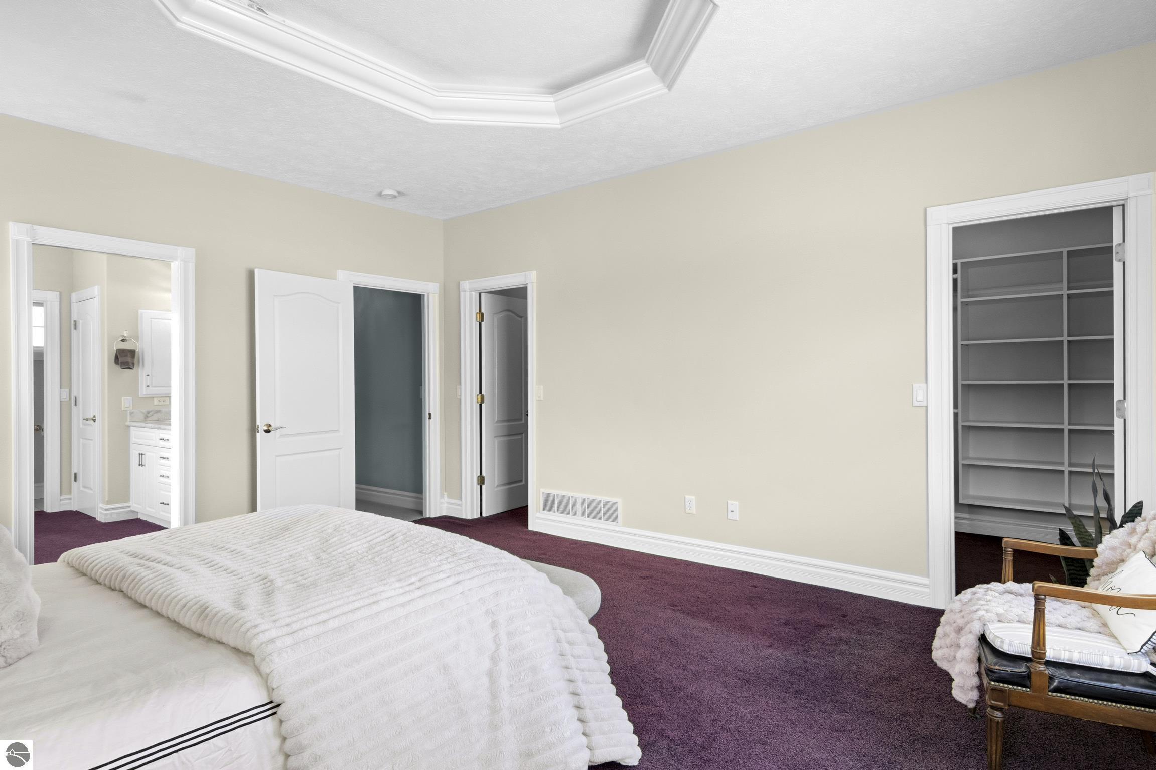 5002 Arrowhead Circle