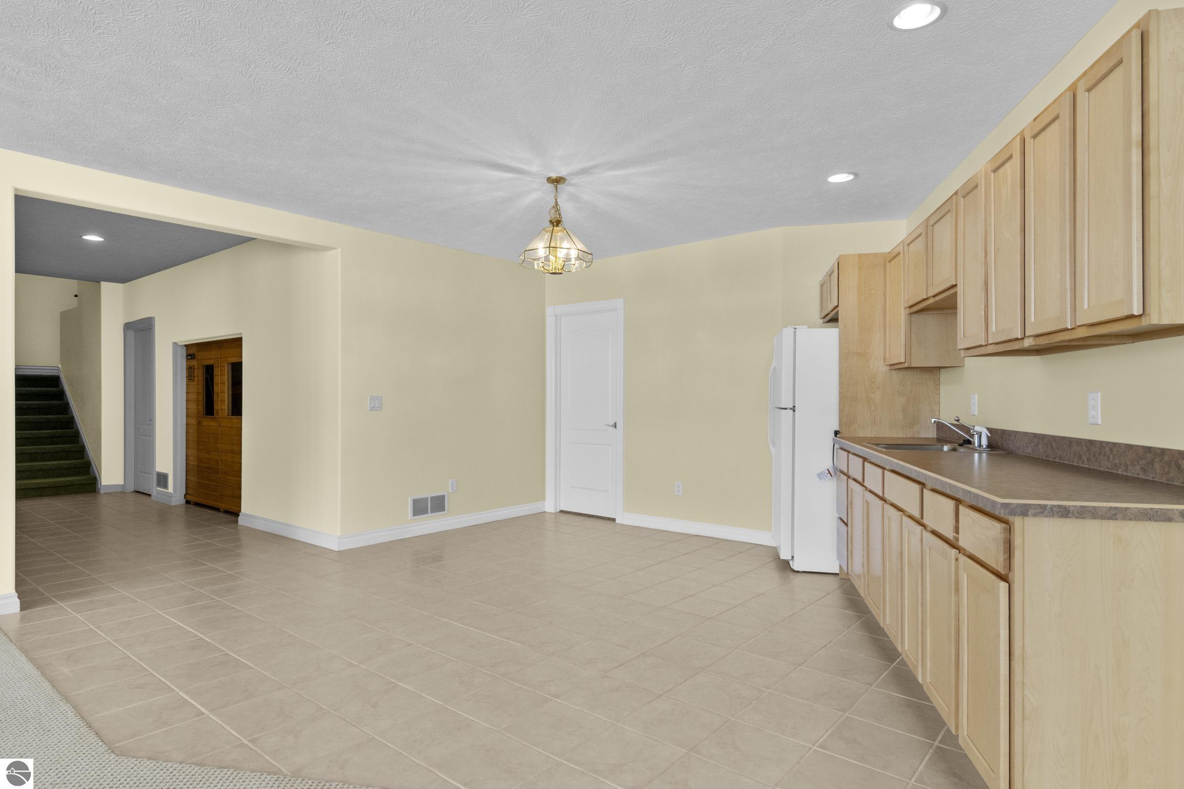 5002 Arrowhead Circle