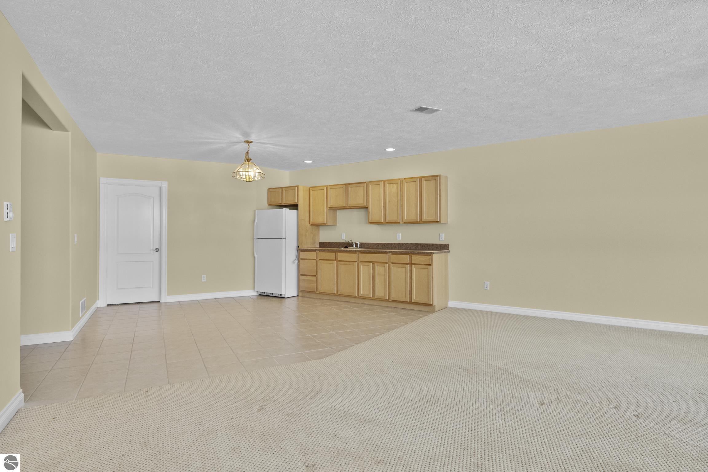 5002 Arrowhead Circle