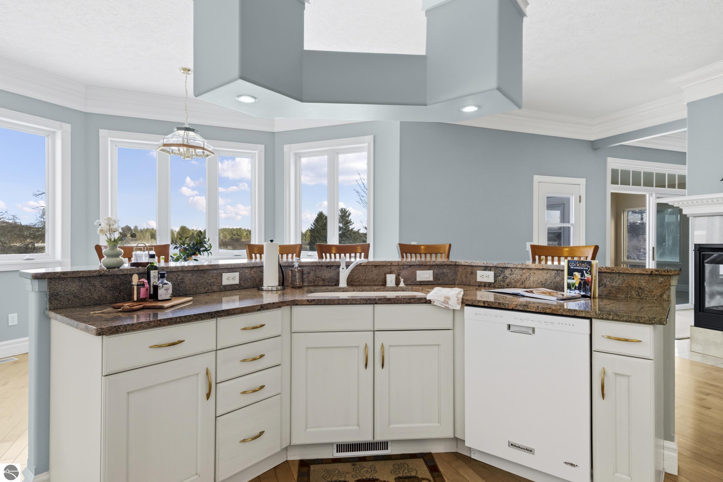 5002 Arrowhead Circle