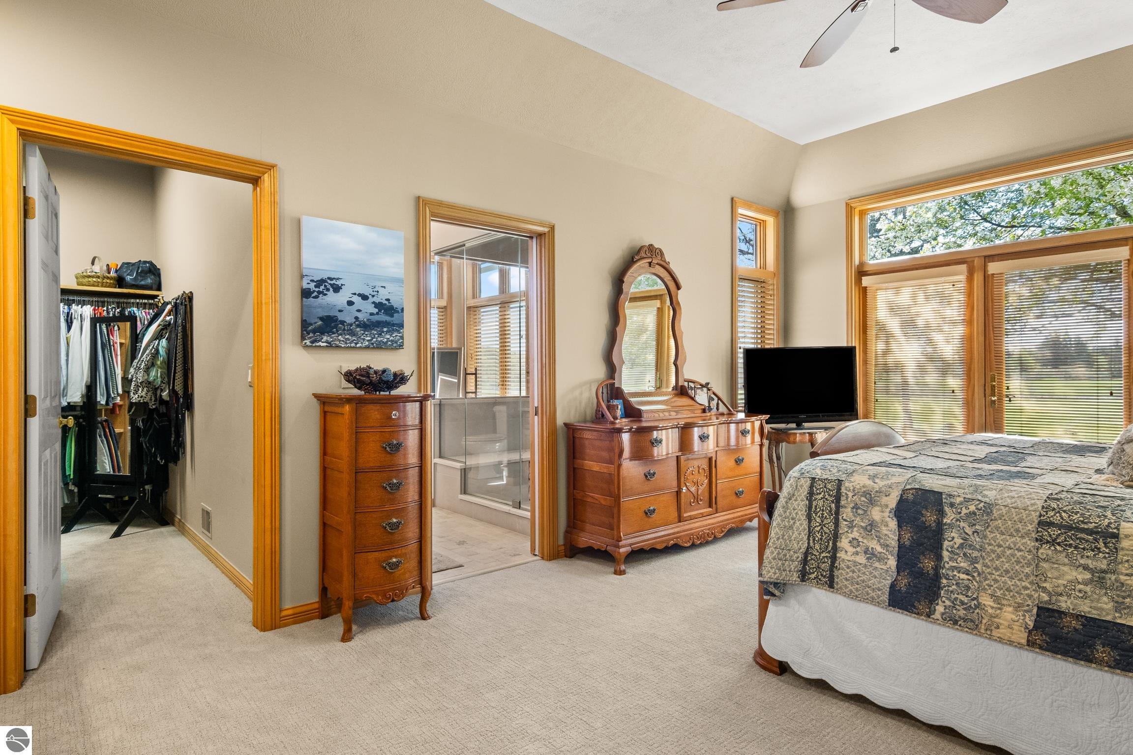 5148 Arrowhead Circle