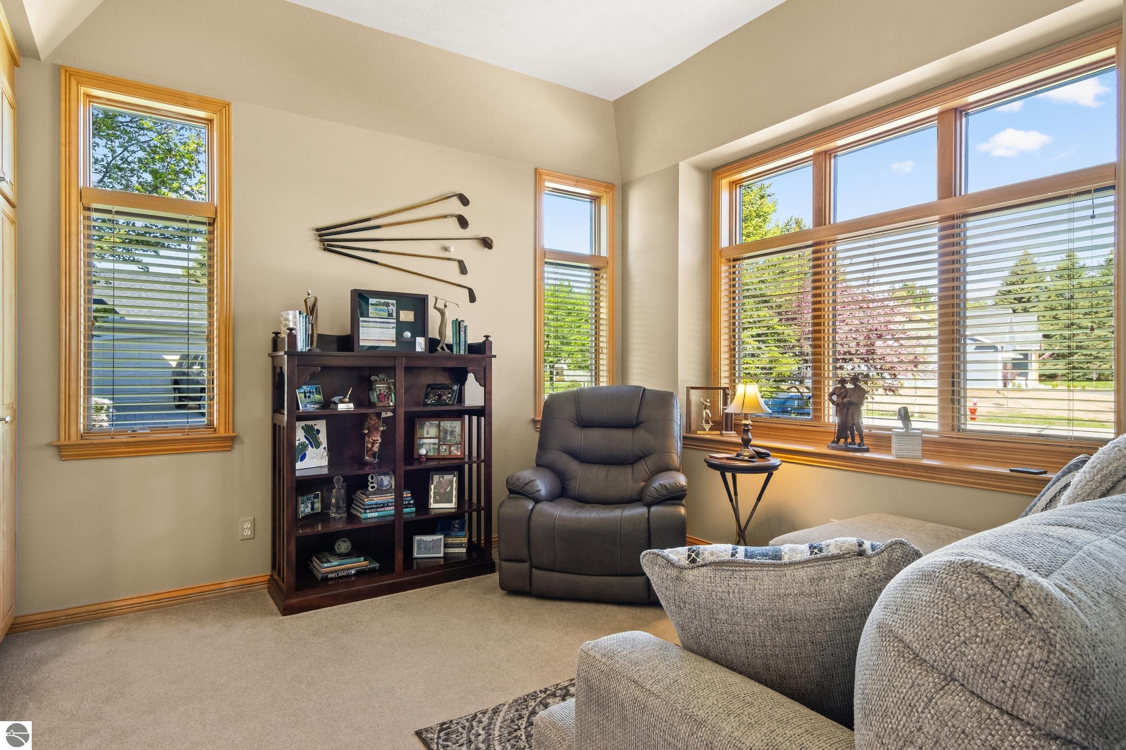5148 Arrowhead Circle