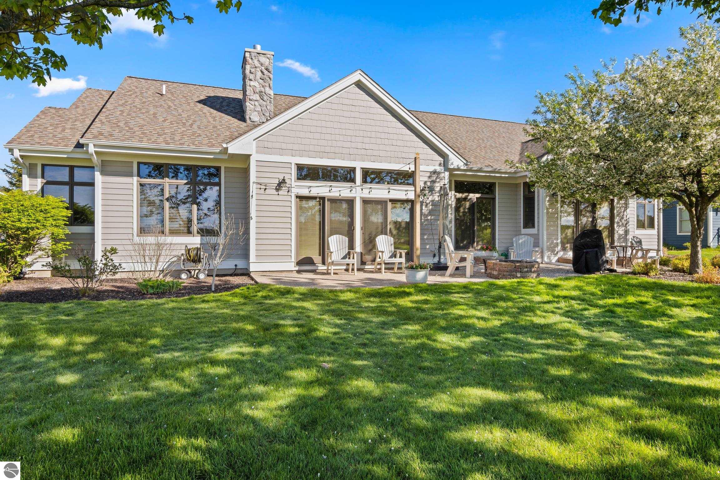 5148 Arrowhead Circle