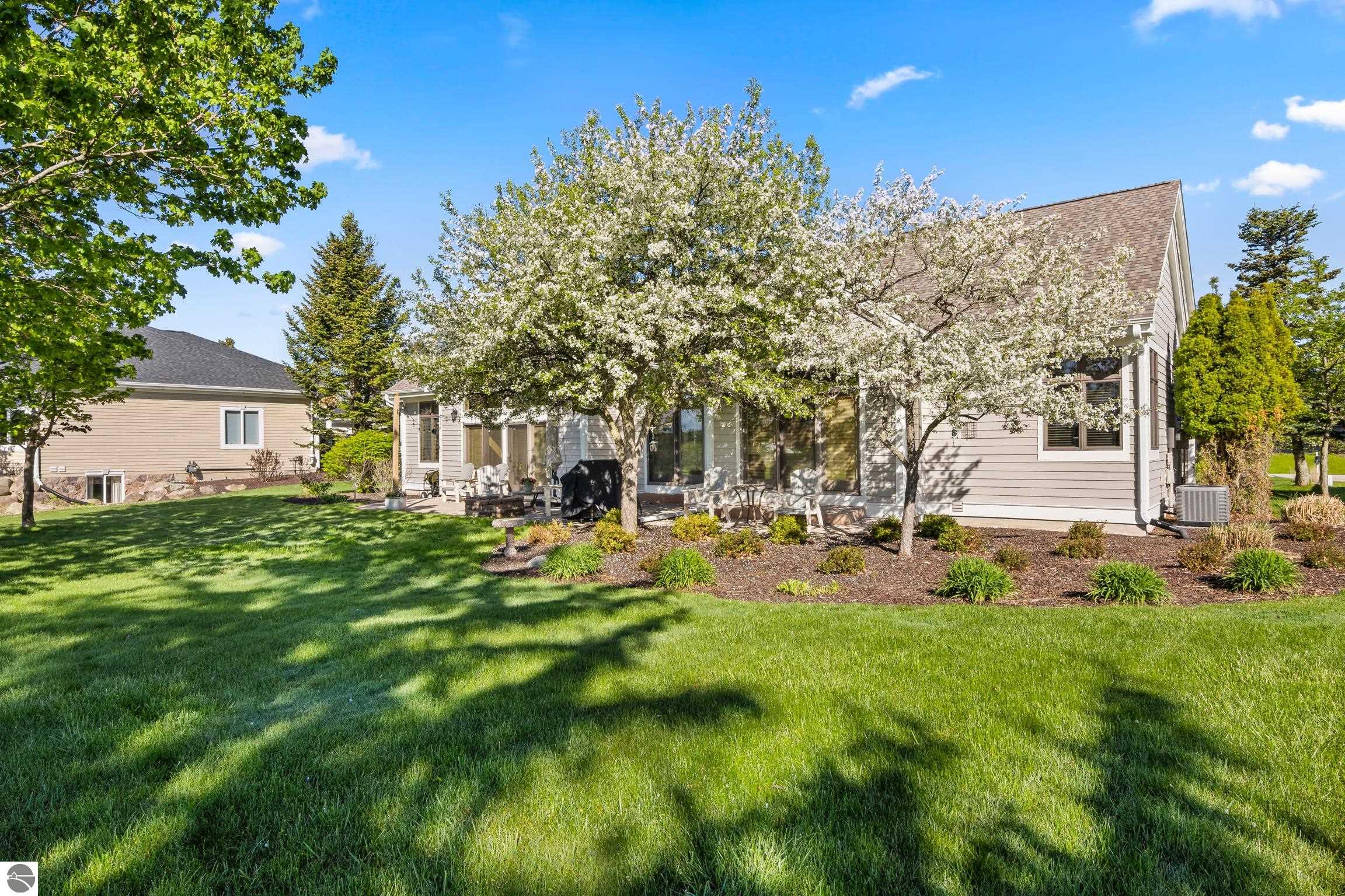 5148 Arrowhead Circle