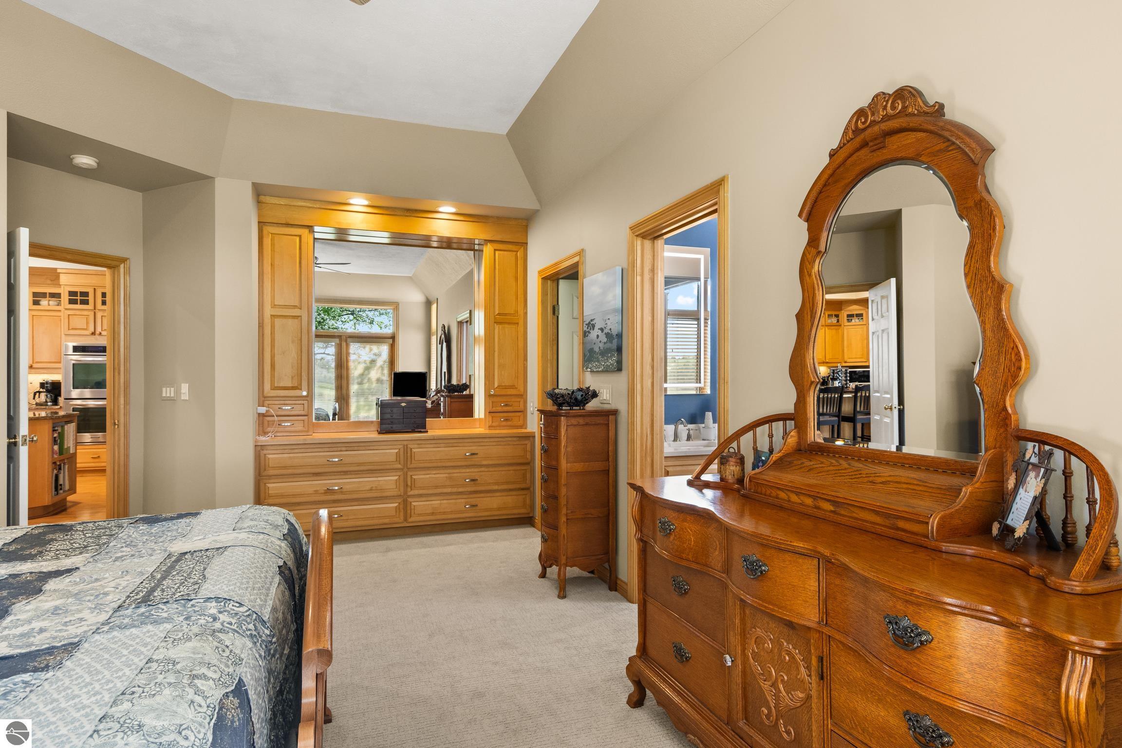 5148 Arrowhead Circle