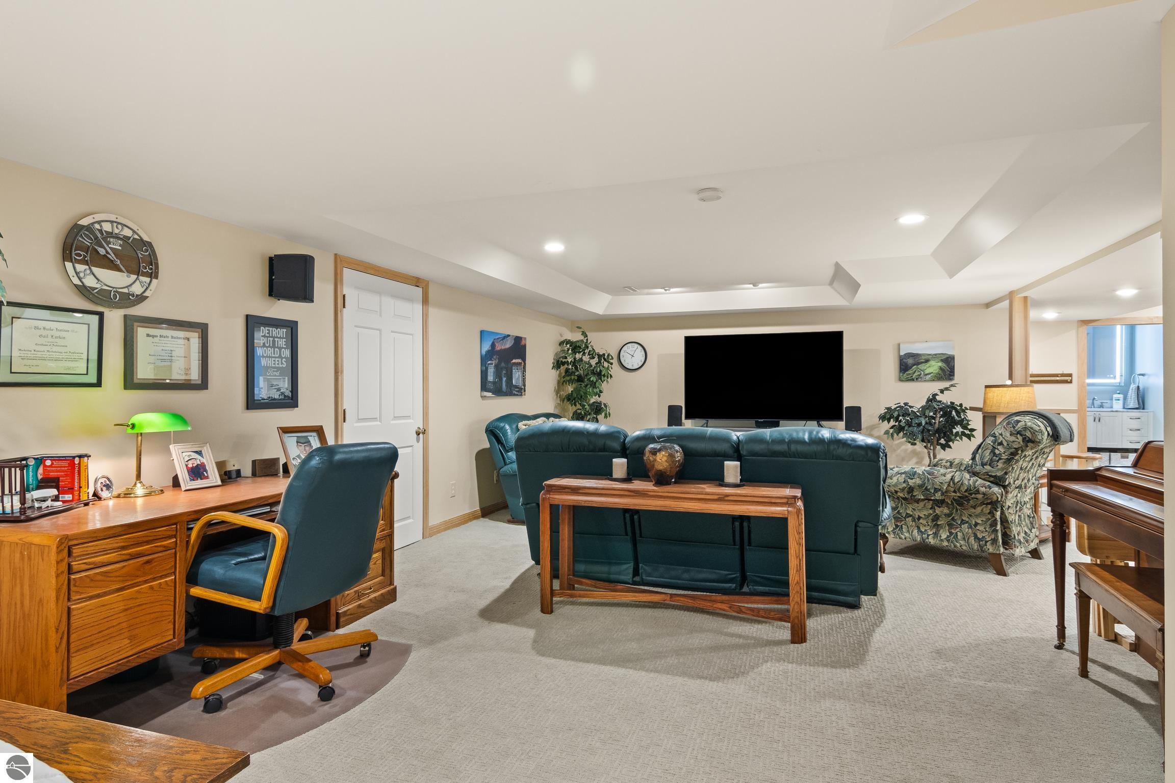 5148 Arrowhead Circle