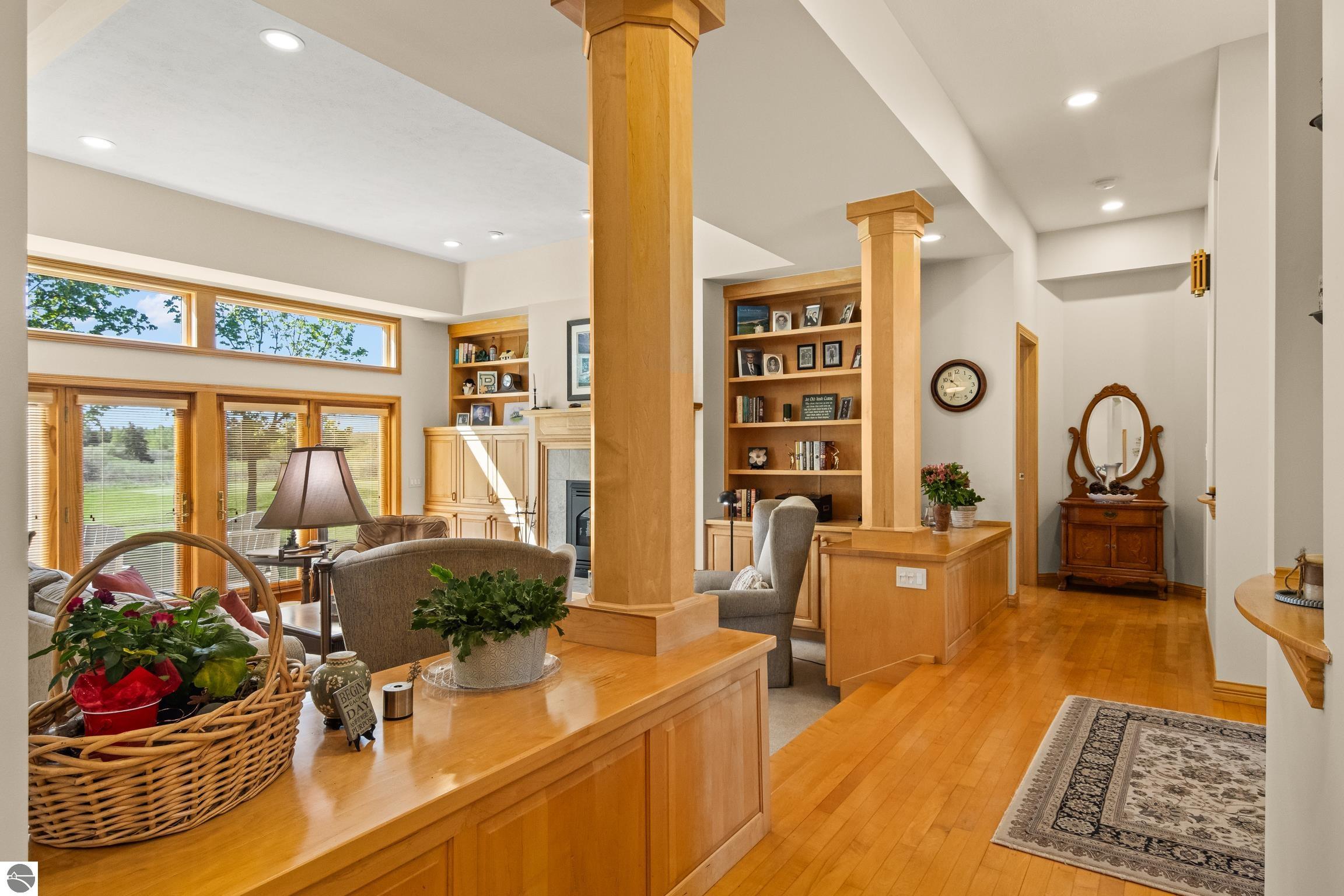 5148 Arrowhead Circle
