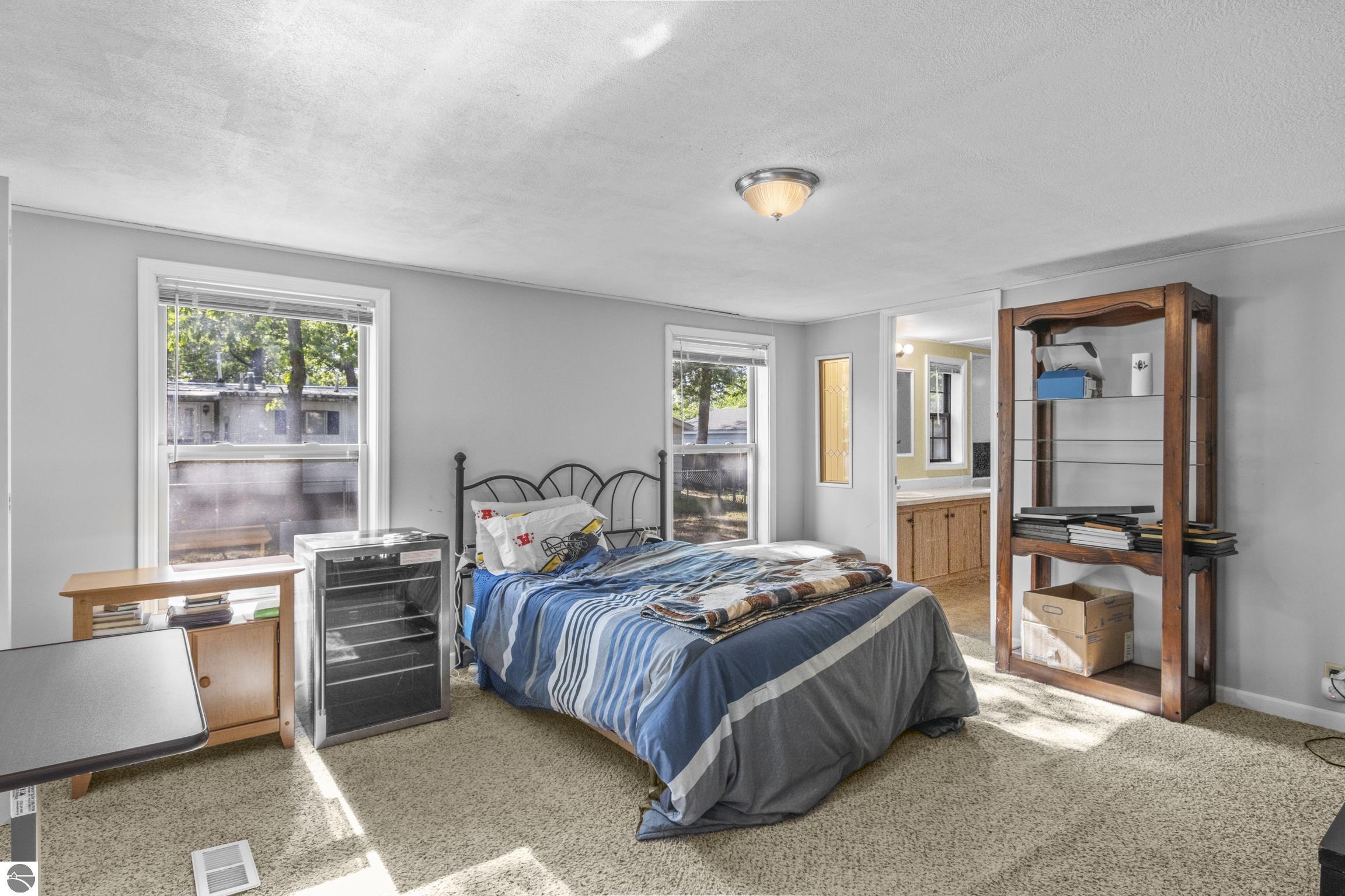 819 Gladewood Lane